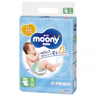 Pieluchy Moony Tape S od 4 do 8 kg, 70 szt