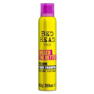Pianka szamponowa dodająca objętości do cienkich włosów Tigi Bed Head Bigger The Better, 200ml