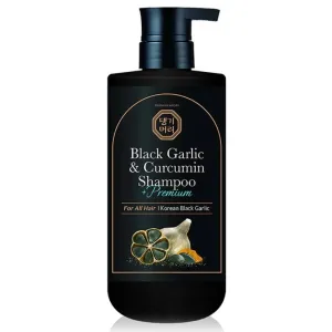 Szampon regenerujący do włosów Daeng Gi Meo Ri Black Garlic & Curcumin, 500 ml