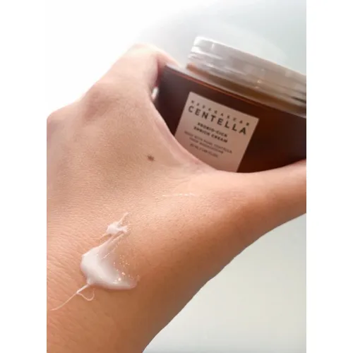 Nourishing face cream with probiotics Skin1004 Madagascar Centella Probio-Cica - 50ml